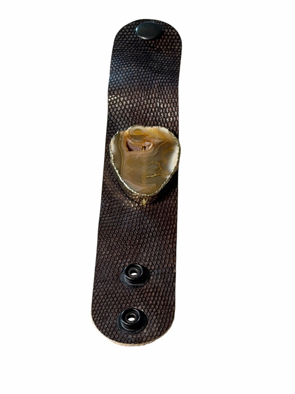 Source Unknown Brown Leather Bracelet with Agate Heart Accent